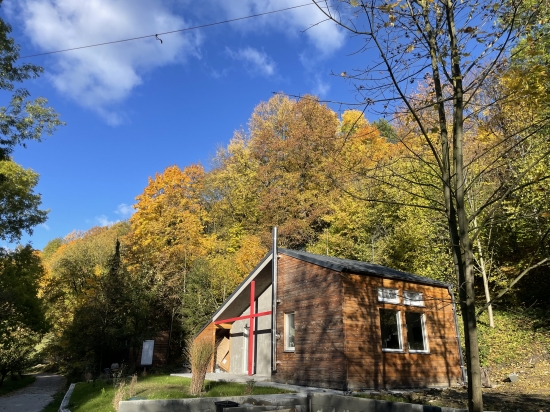 Tomova Bouda - foto od příjezdové cesty